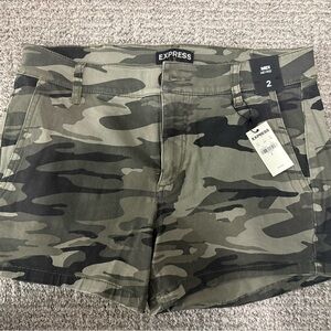 Express Women's Green Camouflage Cargo Shorts